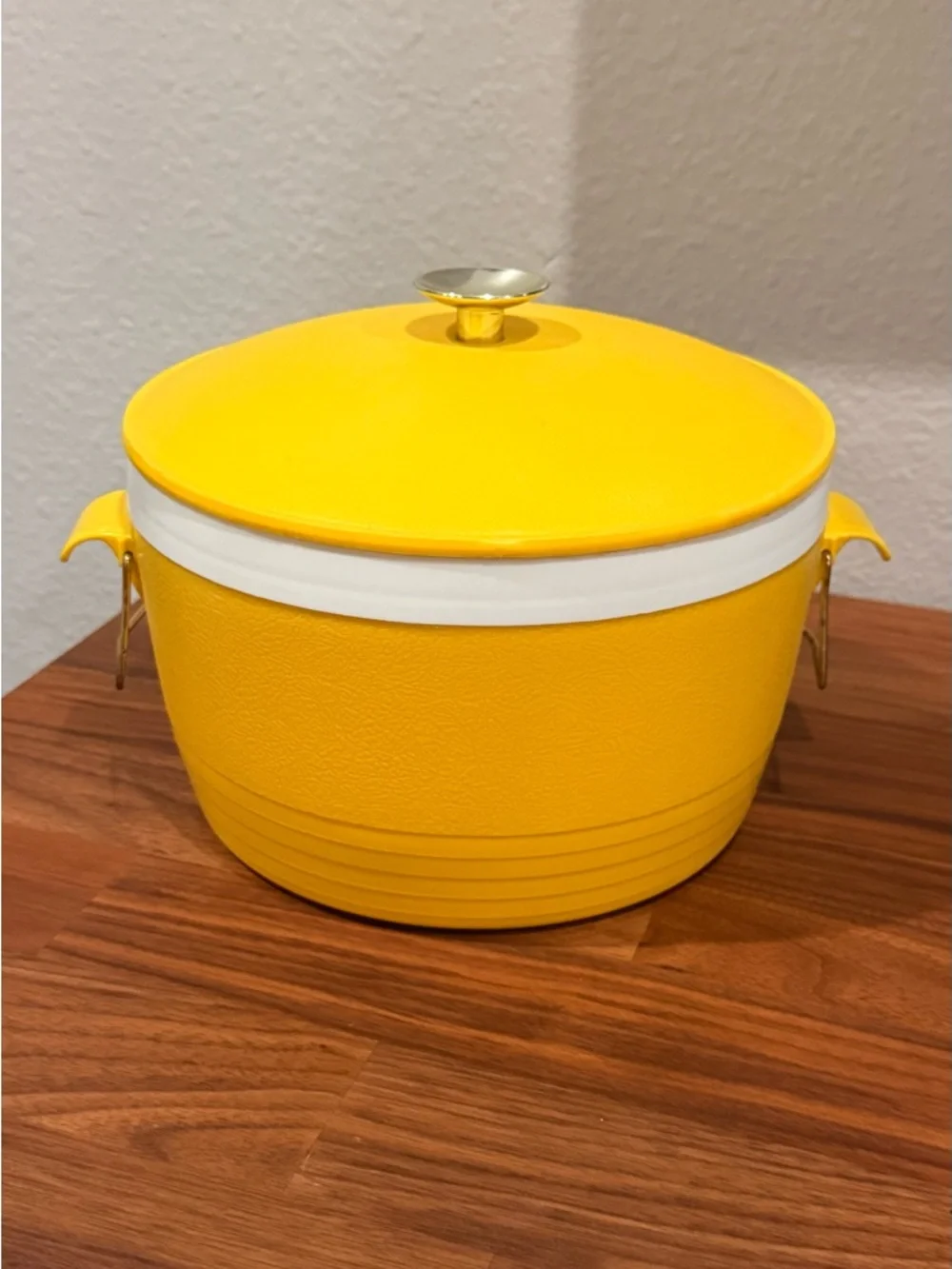 VINTAGE SUN FROST THERM-O-WARE RETRO ICE BUCKET W/ LOCKING LID